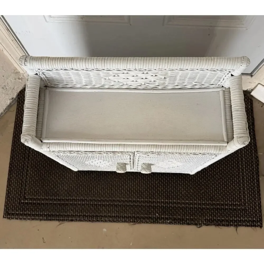 Vintage White Wicker Bathroom Wall Cabinet Vanity Shelf 2-Door Rattan Hanging
